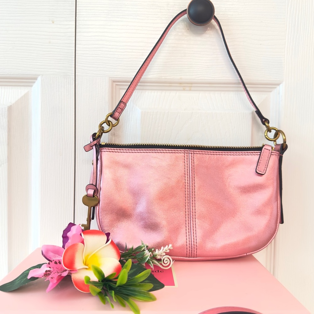 #74 FOSSIL ~ Metallic Pink Leather Shoulder Bag w/Crossbody Strap Gray Lining